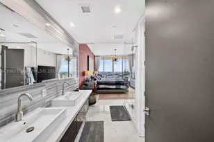 1100 Biscayne, Miami, FL 33132 - Photo 18