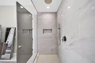 1100 Biscayne, Miami, FL 33132 - Photo 30