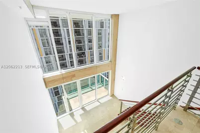 41 SE 5th #906, Miami, FL 33131 - Photo 16