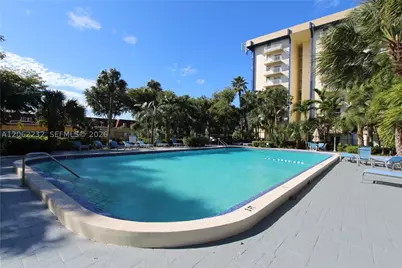 4550 NW 9th #706E, Miami, FL 33126 - Photo 40