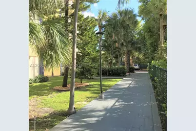 4550 NW 9th #706E, Miami, FL 33126 - Photo 48