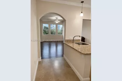 533 NE 3rd #320, Fort Lauderdale, FL 33301 - Photo 2