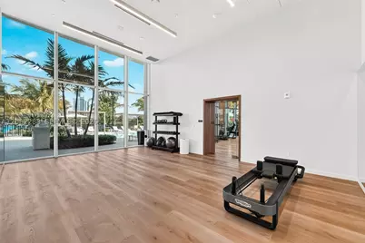 2411 Laguna #2011, North Miami, FL 33181 - Photo 34