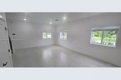141 NW 11th, Pompano Beach, FL 33060 - Photo 10