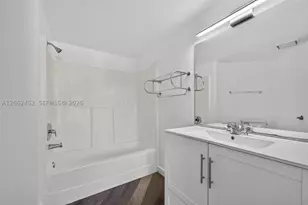 9429 Fontainebleau, Miami, FL 33172 - Photo 20
