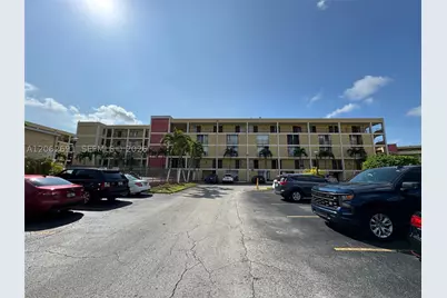9240 Fontainebleau #204, Miami, FL 33172 - Photo 2