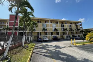 9240 Fontainebleau, Miami, FL 33172 - Photo 1