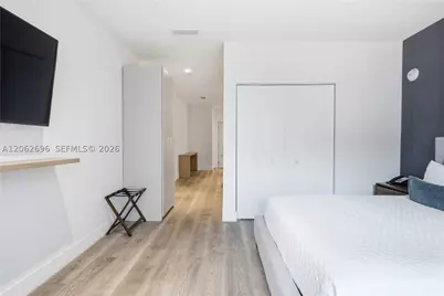 229 SW 9th #405, Miami, FL 33130 - Photo 6