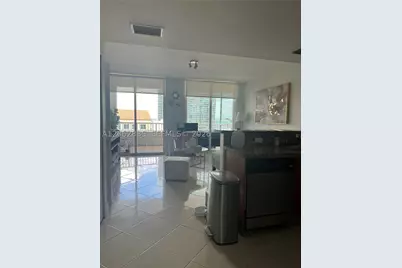 170 SE 14th #2007, Miami, FL 33131 - Photo 2