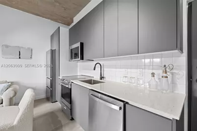 315 NW 32 #303, Miami, FL 33127 - Photo 4