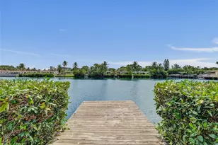 19231 NE 22nd, Miami, FL 33180 - Photo 32