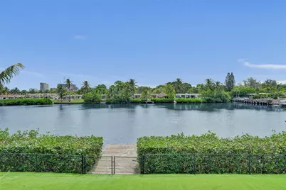 19231 NE 22nd, Miami, FL 33180 - Photo 4