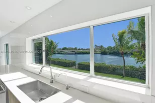 19231 NE 22nd, Miami, FL 33180 - Photo 12