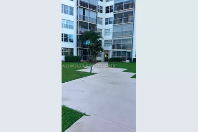 1300 Saint Charles #202, Pembroke Pines, FL 33026 - Photo 4