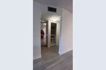 1300 Saint Charles #202, Pembroke Pines, FL 33026 - Photo 24