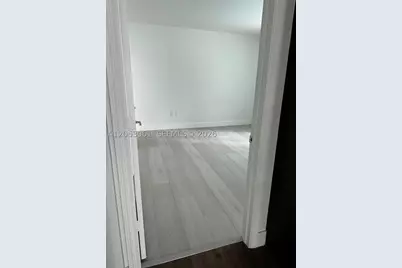 500 Brickell #1207, Miami, FL 33131 - Photo 6