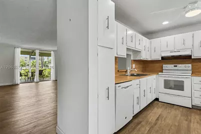 414 SE 10th #103, Dania Beach, FL 33004 - Photo 10