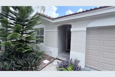 2020 Andromeda #2020, Weston, FL 33327 - Photo 2