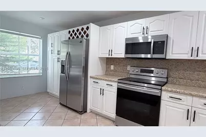 2020 Andromeda #2020, Weston, FL 33327 - Photo 4