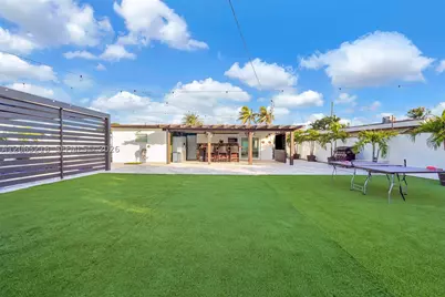 831 E 10th, Hialeah, FL 33010 - Photo 24