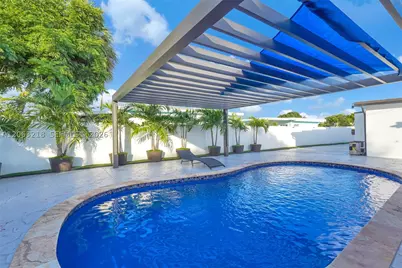 831 E 10th, Hialeah, FL 33010 - Photo 36