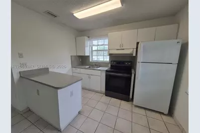1366 SW 4th #3, Miami, FL 33135 - Photo 4