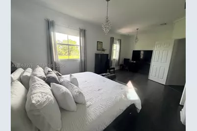 1017 NE 208th, Miami, FL 33179 - Photo 22