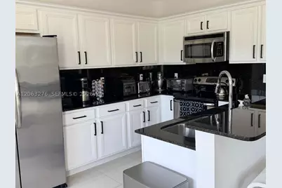 1017 NE 208th, Miami, FL 33179 - Photo 16