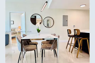 90 SW 3rd #3902, Miami, FL 33130 - Photo 2