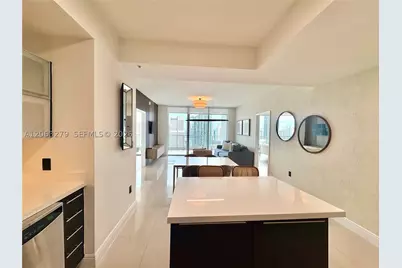 90 SW 3rd #3902, Miami, FL 33130 - Photo 10