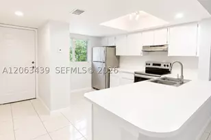 106 Palm Beach Trace, Royal Palm Beach, FL 33411 - Photo 2