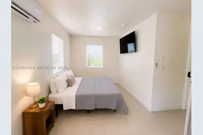 245 NE 33rd #207, Miami, FL 33137 - Photo 4