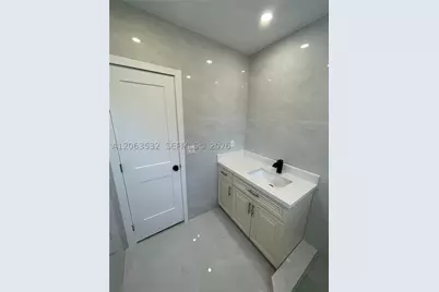 2352 SW 26th, Miami, FL 33133 - Photo 4