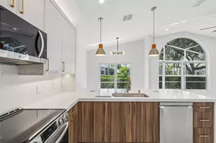 9613 NW 8th, Plantation, FL 33324 - Photo 14