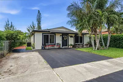 266 SW 7th, Deerfield Beach, FL 33441 - Photo 2