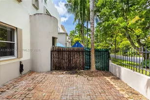 3037 Center, Miami, FL 33133 - Photo 28