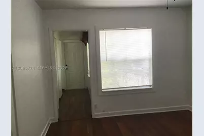 429 49th, West Palm Beach, FL 33407 - Photo 10