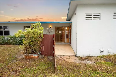 2683 Lakehaven #2683, West Palm Beach, FL 33415 - Photo 10