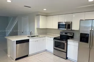1448 Barcelona, Weston, FL 33327 - Photo 4