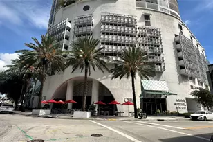 1750 N Bayshore, Miami, FL 33132 - Photo 16