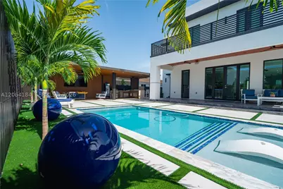 9330 SW 34th, Miami, FL 33165 - Photo 14
