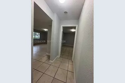 4271 NW 5th #118, Plantation, FL 33317 - Photo 2
