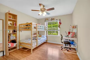 885 Tanglewood, Weston, FL 33327 - Photo 12