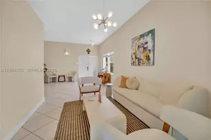 885 Tanglewood, Weston, FL 33327 - Photo 4