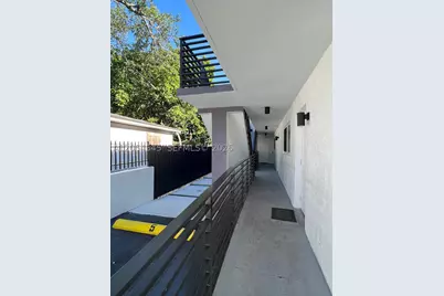 2611 NW 32nd, Miami, FL 33142 - Photo 6
