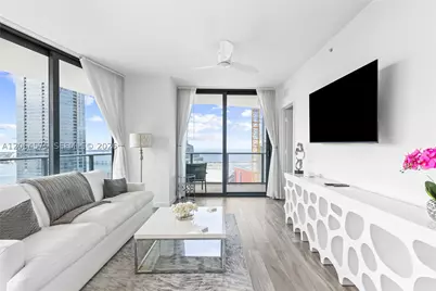 1300 S Miami #4505, Miami, FL 33130 - Photo 8