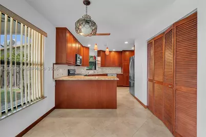 372 NW 35th, Boca Raton, FL 33431 - Photo 6
