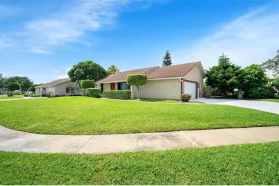 372 NW 35th, Boca Raton, FL 33431 - Photo 2
