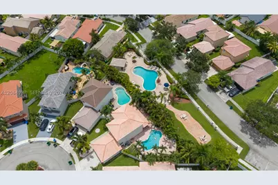 1853 SW 176th, Miramar, FL 33029 - Photo 38