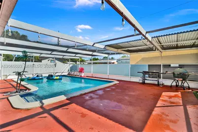 10100 Nicaragua, Cutler Bay, FL 33189 - Photo 6